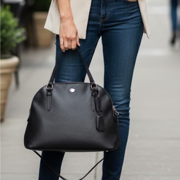 Coach Peyton Leather Satchel handbag in black leather Preowned